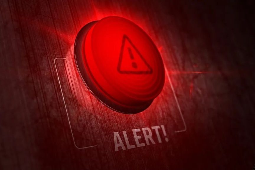 面子工程的技术债务：从Y2K倒计时屏保事故看IT治理的隐形陷阱